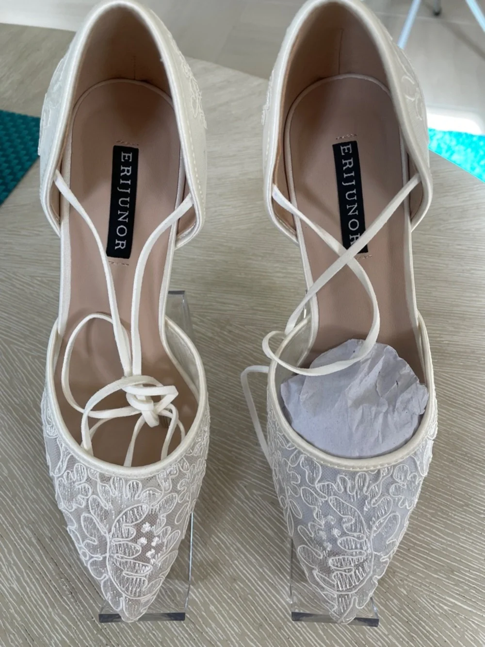 ERIJUNOR Women's Cream Lace Pointed Toe Heels